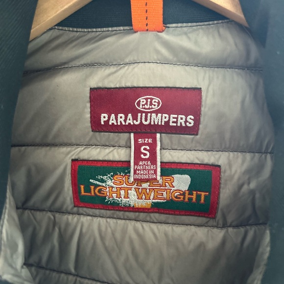 The men's black Parajumpers Ugo Jacket. - Picture 3 of 16